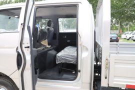 小霸王W17&nbsp;载货车驾驶室                                               图片