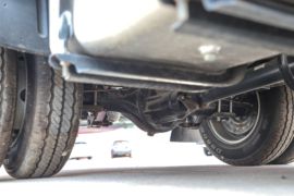 小霸王W17&nbsp;载货车底盘                                                图片