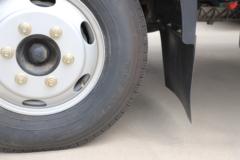 飞碟奥驰 V3系列 140马力 4.15米单排栏板轻卡(6档变速箱)