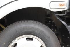 飞碟奥驰 V3系列 140马力 4.15米单排栏板轻卡(6档变速箱)