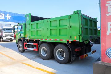 青岛解放 龙V2.0 270马力 6X4 4.8米自卸车(国六)外观图片