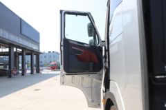 中国重汽 黄河 X7重卡 610马力 6X4 AMT自动档牵引车(ZZ4257Y344XF1)