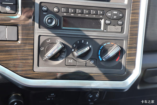 �������������ͣ���������Ǯ�����˴���ͨ��