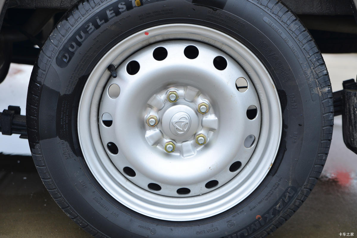 Խ ԽV5  122 1.6L 2 ջ
