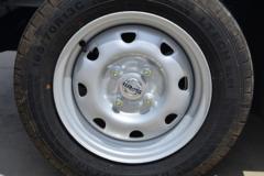 SRM鑫源 T1LEV 1.6T 2.44米单排纯电动厢式微卡(高厢)(JKC5021XXYD0X0BEV)16.8kWh