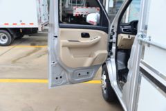 长安跨越王X1 1.6L 122马力 汽油 3.01米单排翼开启厢式小卡(国六)(SC5034XYKXDD6B2) 长安跨越王X1 1.6L 122马力 汽油 3.01米单排翼开启厢式小卡(国六)(SC5034XYKXDD6B2)