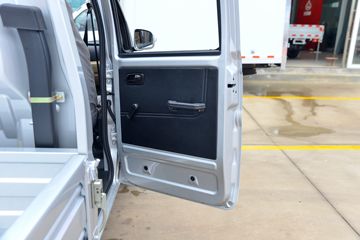 ������Խ��X1 1.3L 91���� ���� 2.2��˫������С��(��̥)ͼƬ