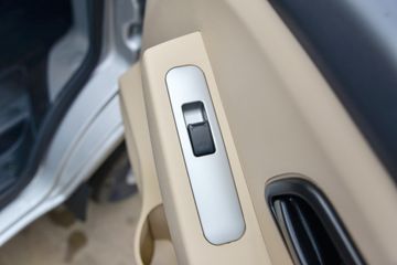 ������Խ��X1 1.3L 91���� ���� 2.2��˫������С��(��̥)ͼƬ