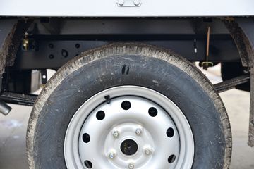 ������Խ��X1 1.3L 91���� ���� 2.2��˫������С��(��̥)ͼƬ
