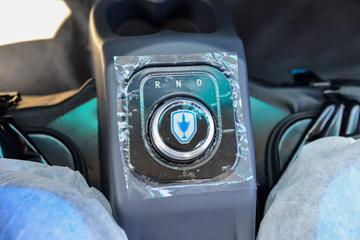 ������Դ �º���EV ������ 2.7T 3.05�׵��Ŵ��綯����΢��(JKC1032D0L0BEV)42.3kWhͼƬ