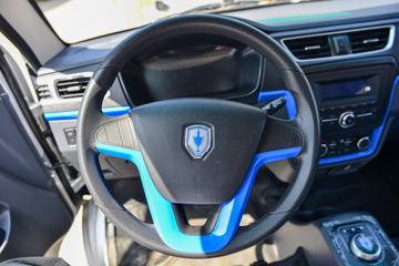 ������Դ �º���EV ������ 2.7T 3.05�׵��Ŵ��綯����΢��(JKC1032D0L0BEV)42.3kWhͼƬ