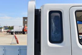 奥铃M卡&nbsp;载货车外观                                                图片