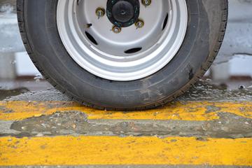 ������Խ��X7 1.6L 122���� 3.05��˫������С��(����)(CKS1034FRS6B1)ͼƬ