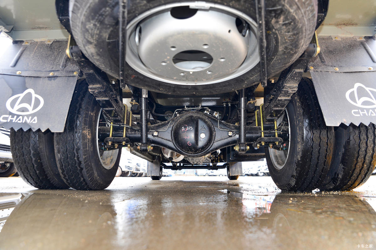 长安跨越王X7 122马力国六微卡 3.05米双排栏板5.88万创富优选