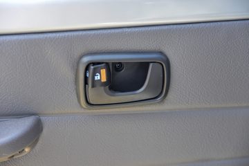 �ɹ� ���� ��׼�� 1.5L 115���� ���� 2.16��˫������΢��(����)ͼƬ