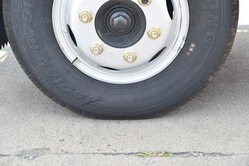 ��� J6F���� 137���� 4.16�׵�����ʽ�Ῠ(����)(CA5040XXYP40K61L2E6A85)ͼƬ