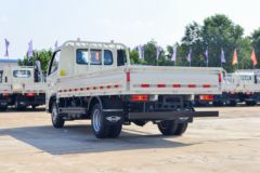 福田 时代领航S1 2.0L 144马力 汽油 3.7米单排栏板小卡(国六)