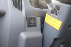 福田瑞沃 大金刚ES5 160马力 4X2 4.2米自卸车(BJ3184DLPDA-03)