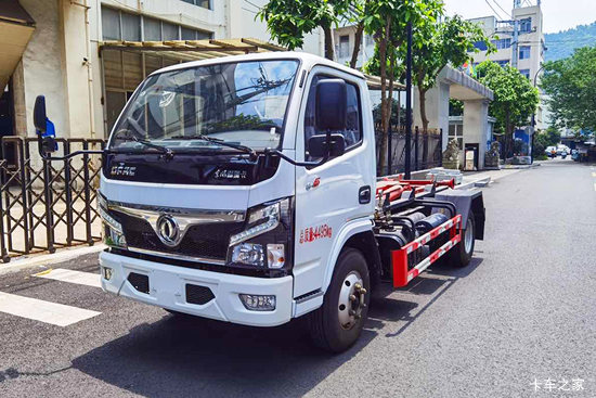 ���� ����R6 130���� 4X2 �����жʽ������(��������)(WLW5042ZXXE)