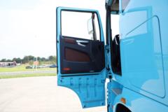 三一重卡 江山高顶 6X4 纯电动牵引车