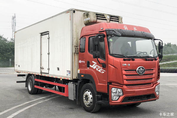 青岛解放 JK6中卡 240马力 4X2 6.75米冷藏车(CA5180XLCP28K62L2E6A80)