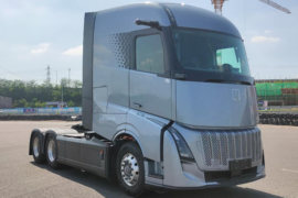 星瀚H系&nbsp;电动牵引车外观图片