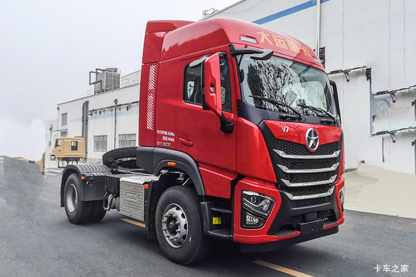 大运 V7重卡 基本款 350马力 4X2 牵引车(CGC4181D6DABA)
