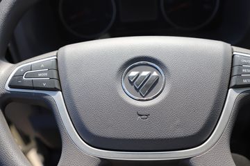 �������� ����ES5 ������ 240���� 6X2 4.8����ж��ͼƬ