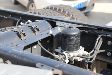 �������� ����ES5 ������ 240���� 6X2 4.8����ж��ͼƬ