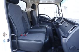 智云E1&nbsp;电动载货车内饰图片