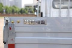 江铃 凯运+ 中体 146马力 4.2米单排栏板轻卡(万里扬6档)(JX1044TGA26)
