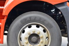一汽解放 J6G 领航版 280马力 4X2 6.8米厢式载货车(国六)(CA5171XXYP62K1L4E6)