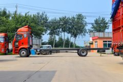 一汽解放 J6G 领航版 280马力 4X2 9.6米翼开启厢式载货车(CA5181XYKP62K1L5E6)
