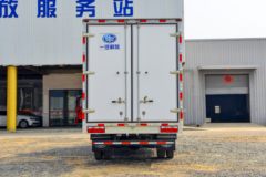 解放 虎VN 招财虎 130马力 4.16米单排厢式轻卡(CA5040XXYP40K61L2E6A84) 解放 虎VN 招财虎 130马力 4.16米单排厢式轻卡(CA5040XXYP40K61L2E6A84)