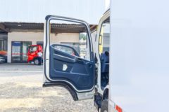 解放 虎VN 招财虎 130马力 4.16米单排厢式轻卡(CA5040XXYP40K61L2E6A84) 解放 虎VN 招财虎 130马力 4.16米单排厢式轻卡(CA5040XXYP40K61L2E6A84)