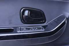 万象汽车 T02 2023款 标准版 3.25T 5.42米纯电动封闭货车41.86kWh