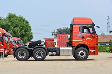 �ൺ��� ��VH 460���� 6X4 ǣ����(����)ͼƬ