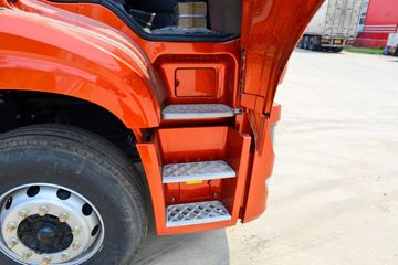 �ൺ��� ��VH 460���� 6X4 ǣ����(����)ͼƬ