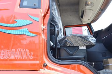 �ൺ��� ��VH 460���� 6X4 ǣ����(����)ͼƬ