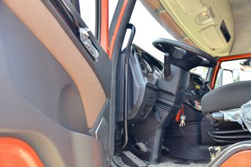 �ൺ��� ��VH 460���� 6X4 ǣ����(����)ͼƬ