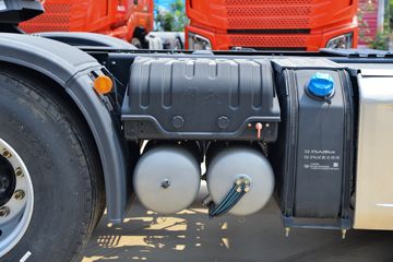 �ൺ��� ��VH 460���� 6X4 ǣ����(����)ͼƬ