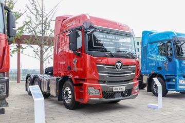福田 欧曼GTL 至尊版 北方款 520马力 6X4 AMT自动档牵引车(国六)