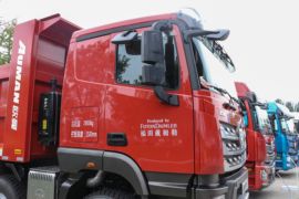 昆仑 自卸车外观                                                图片
