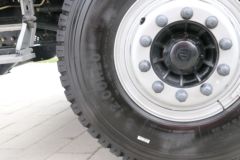 福田欧曼 昆仑 580马力 8X4 7.6米自卸车(BJ3319Y6GRL-55)