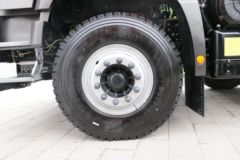 福田欧曼 昆仑 580马力 8X4 7.6米自卸车(BJ3319Y6GRL-55)