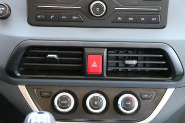 Ծ�� ����S100V 95���� 3.2��˫������С��(Һɲ)ͼƬ