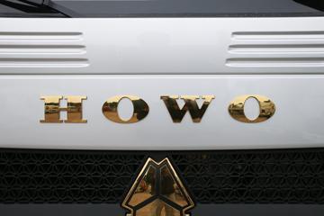 中国重汽HOWO 悍将 160马力 4.15米单排仓栅式轻卡(国六)(万里扬6档)(ZZ5047CCYG3214F144)图片