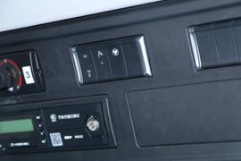 欧曼银河&nbsp;牵引车驾驶室                                               图片