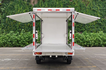 ���� �ٹ�С�� �ӳ��� 1.5L 102���� ���� 2.835�׵�����������ʽ΢��(LQG5029XYKLEQUA)ͼƬ