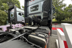 江淮 星耀X7重卡 660马力 6X4 AMT自动档牵引车(HFC4252P1K8E33S)